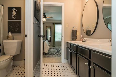 308 Galloway Oaks Dr, Ballwin, MO 63021 photo 23