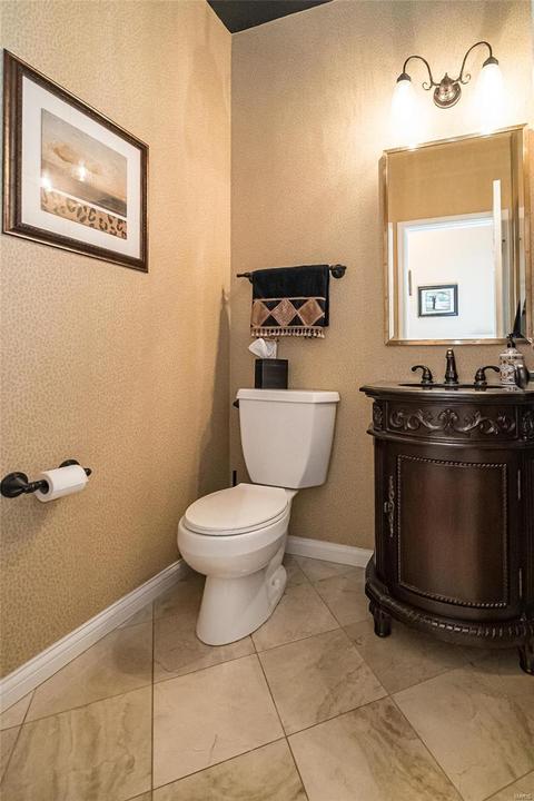 308 Galloway Oaks Dr, Ballwin, MO 63021 photo 11