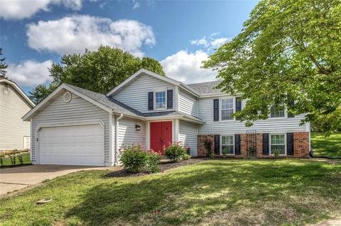 126 Caravel Ct, Ballwin, MO 63021 photo 2