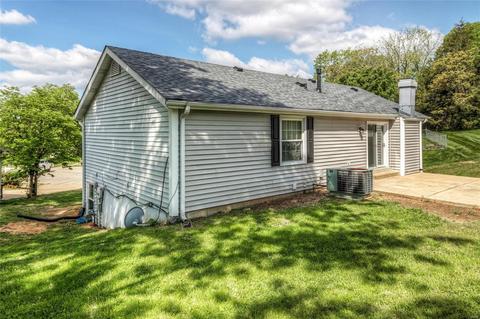 126 Caravel Ct, Ballwin, MO 63021 photo 32