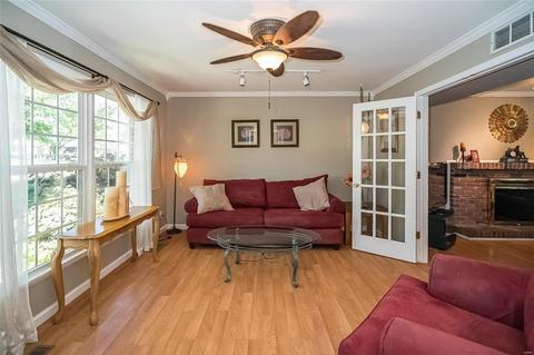 246 Pine Tree Ln, Ballwin, MO 63011 photo 6