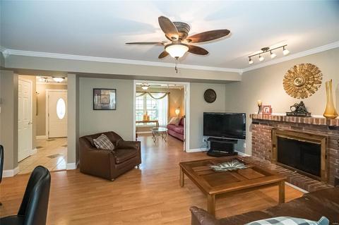 246 Pine Tree Ln, Ballwin, MO 63011 photo 10