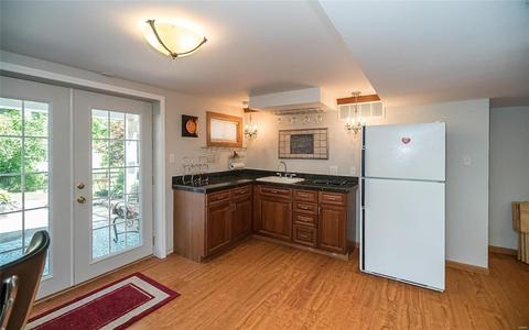 246 Pine Tree Ln, Ballwin, MO 63011 photo 24