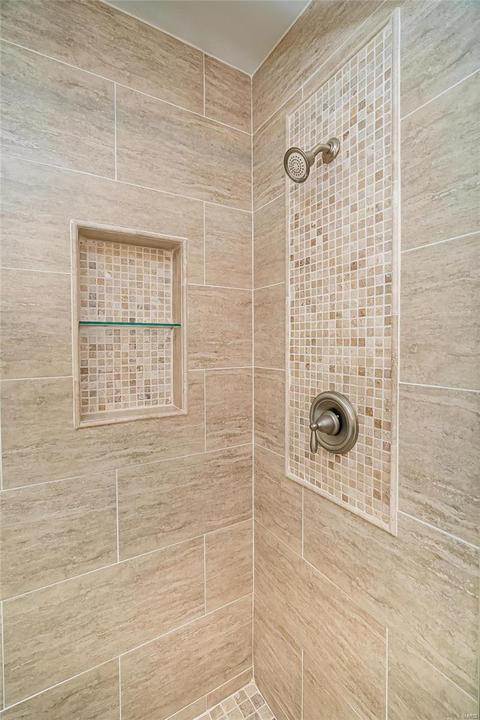 309 Arbor Gln, Ballwin, MO 63021 photo 18
