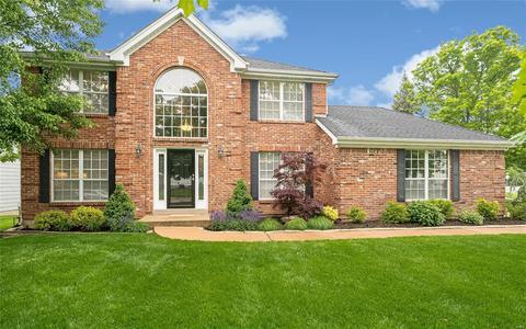 309 Arbor Gln, Ballwin, MO 63021 photo 1