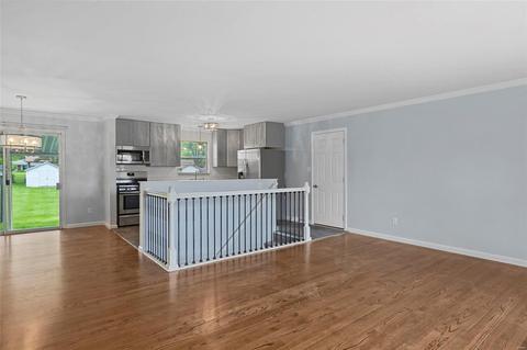 1375 Marsh Ave, Ellisville, MO 63011 photo 4