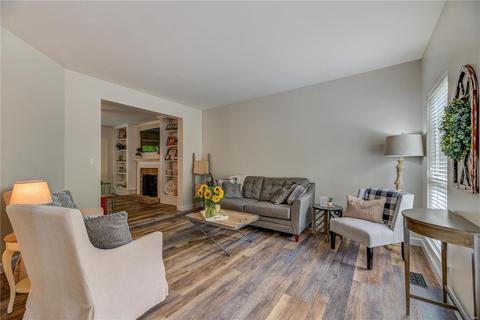 954 Castle Pines Dr, Ballwin, MO 63021 photo 3