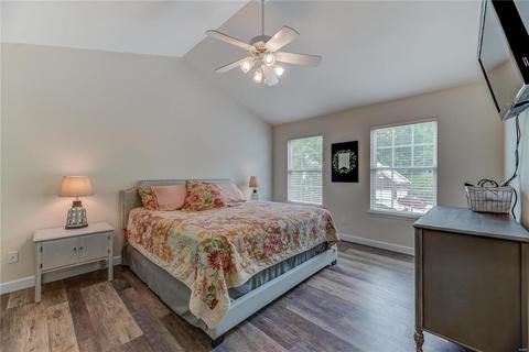 954 Castle Pines Dr, Ballwin, MO 63021 photo 14