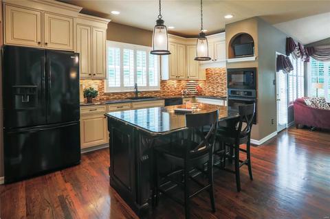 742 Mark Wesley Ln, Ballwin, MO 63021 photo 10