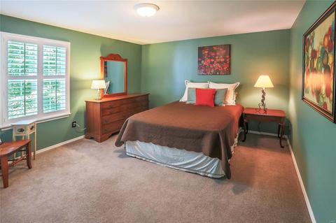 742 Mark Wesley Ln, Ballwin, MO 63021 photo 23