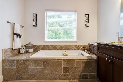 304 Avanti Ct, O'fallon, MO 63368 photo 23