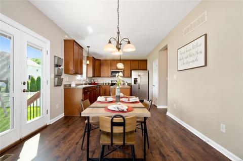 516 Deer Brook Dr, O'fallon, MO 63366 photo 8