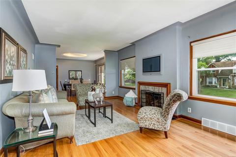 6772 Devonshire Ave, Saint Louis, MO 63109 photo 3