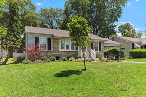 3438 Saint Clovis Ln, Saint Ann, MO 63074 photo 3