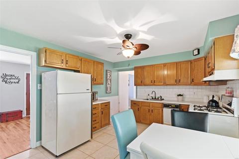 3438 Saint Clovis Ln, Saint Ann, MO 63074 photo 10