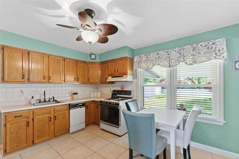 3438 Saint Clovis Ln, Saint Ann, MO 63074 photo 9