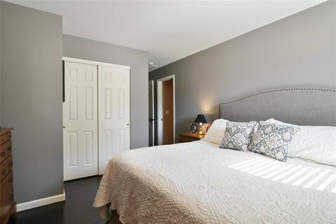 914 Midpoint Dr, O'fallon, MO 63366 photo 32