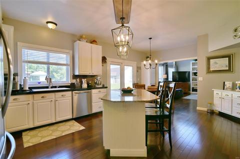 914 Midpoint Dr, O'fallon, MO 63366 photo 21