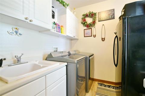 914 Midpoint Dr, O'fallon, MO 63366 photo 22