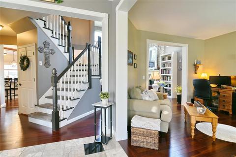 914 Midpoint Dr, O'fallon, MO 63366 photo 5