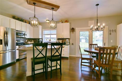 914 Midpoint Dr, O'fallon, MO 63366 photo 18