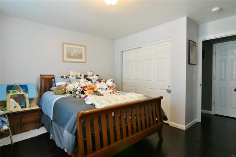 914 Midpoint Dr, O'fallon, MO 63366 photo 34