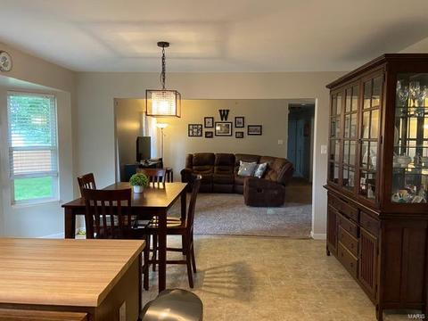 6359 Long Timber Dr, O'fallon, MO 63368 photo 4