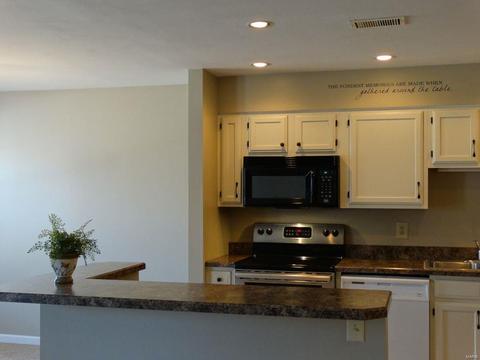 705 Lofty Point Dr #C, Ballwin, MO 63021 photo 5