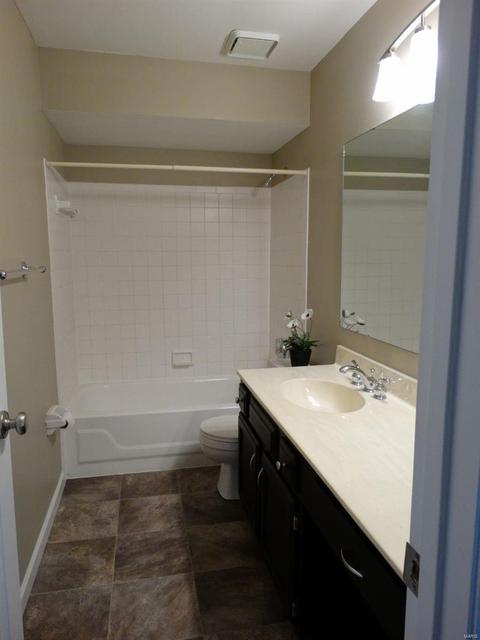705 Lofty Point Dr #C, Ballwin, MO 63021 photo 23