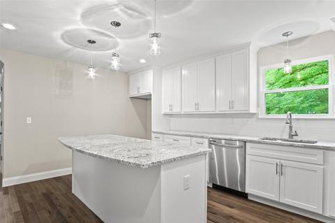 279 Baxter Rd, Ballwin, MO 63011 photo 6