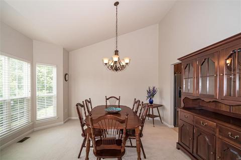 805 Castle Ridge Ct, Ballwin, MO 63021 photo 10