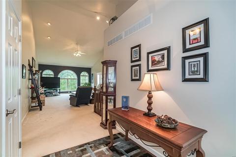 805 Castle Ridge Ct, Ballwin, MO 63021 photo 3