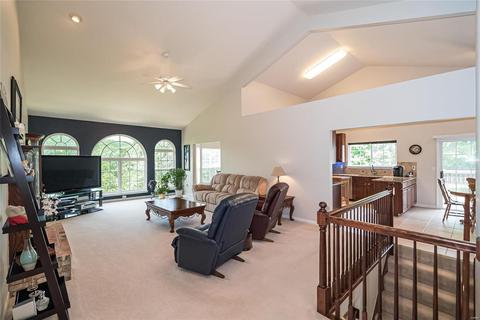 805 Castle Ridge Ct, Ballwin, MO 63021 photo 5