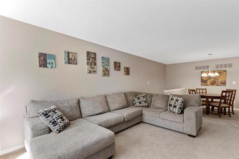 151 Cascade Terrace Dr, Ballwin, MO 63021 photo 2