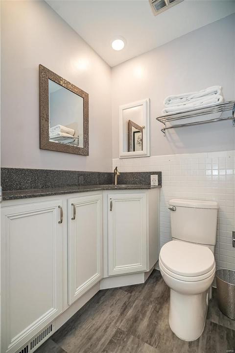 940 Queensbridge Rd, Manchester, MO 63021 photo 18
