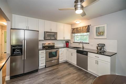 940 Queensbridge Rd, Manchester, MO 63021 photo 8