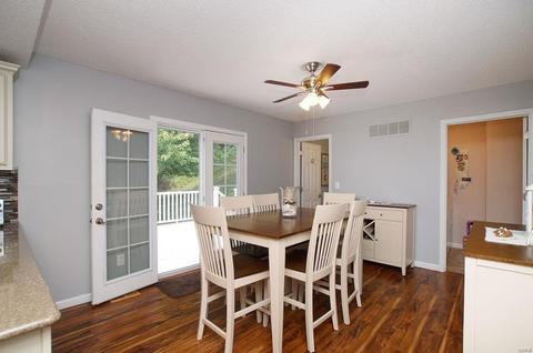 544 Woodlyn Xing, Ballwin, MO 63021 photo 4