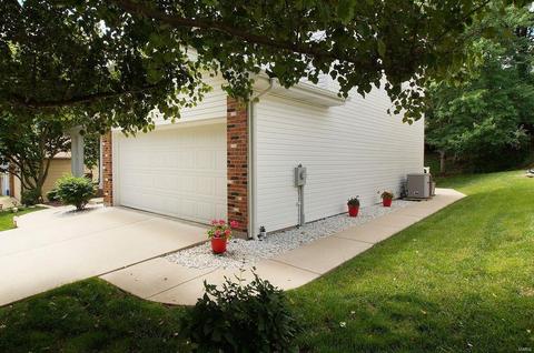 544 Woodlyn Xing, Ballwin, MO 63021 photo 36