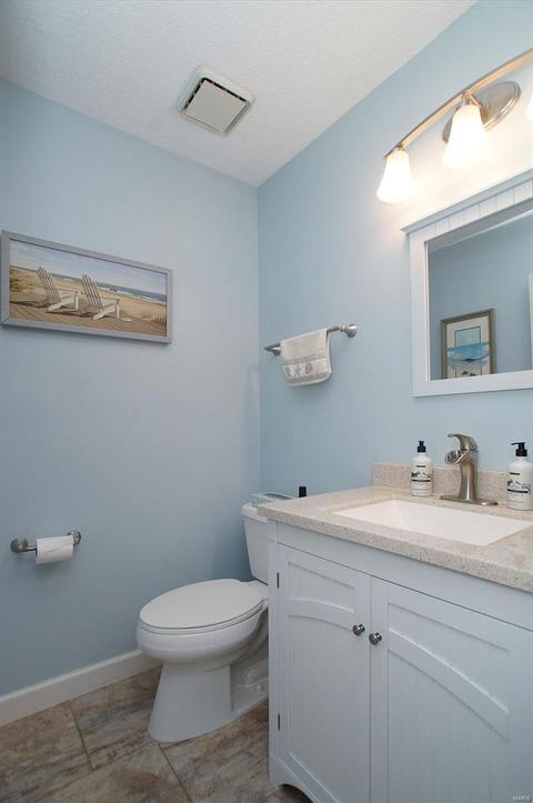 544 Woodlyn Xing, Ballwin, MO 63021 photo 19