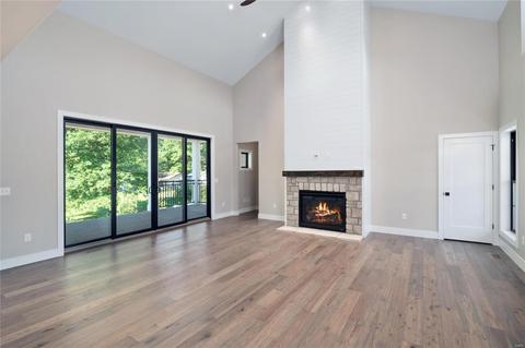 260 Essen Ct, Ballwin, MO 63021 photo 3