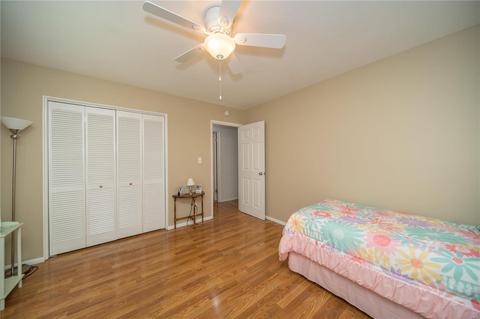 856 Green Lantern Ln, Ballwin, MO 63011 photo 21