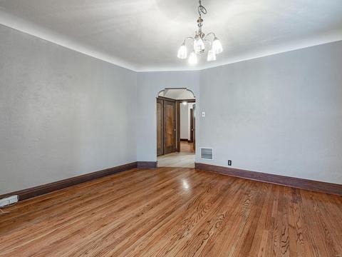 5605 Gresham Ave, Saint Louis, MO 63109 photo 4