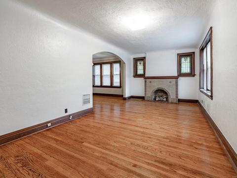 5605 Gresham Ave, Saint Louis, MO 63109 photo 3