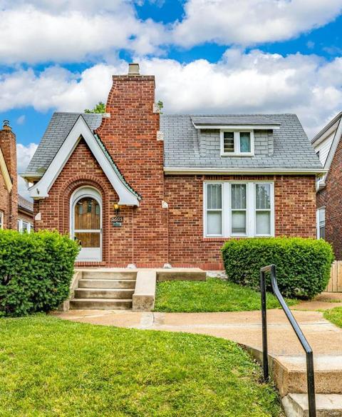 5605 Gresham Ave, Saint Louis, MO 63109 photo 2