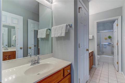 826 Castle Ridge Ct, Ballwin, MO 63021 photo 17