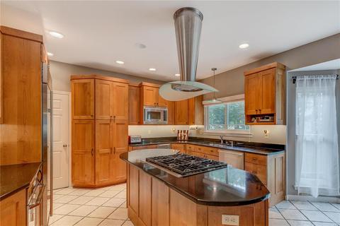 826 Castle Ridge Ct, Ballwin, MO 63021 photo 8
