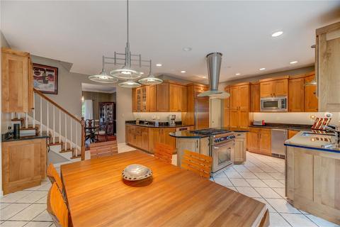 826 Castle Ridge Ct, Ballwin, MO 63021 photo 9