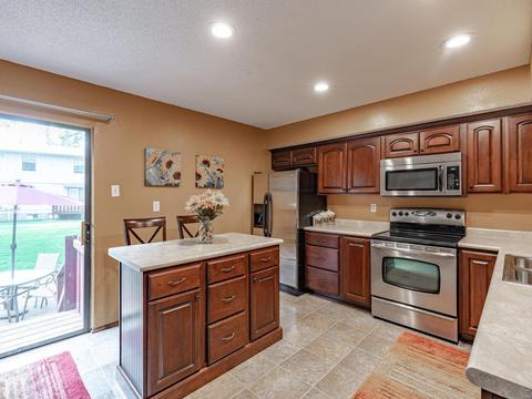 13390 Hiddengarden Ct, Ballwin, MO 63021 photo 6