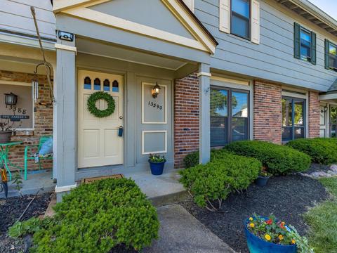 13390 Hiddengarden Ct, Ballwin, MO 63021 photo 2
