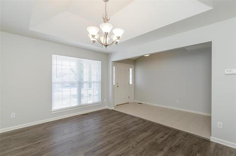 419 Valley Spring Dr, O'fallon, MO 63366 photo 5